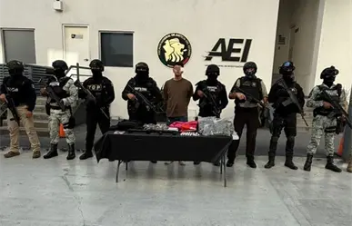 Operativo en Escobedo frena a presunto delincuente con armas y droga