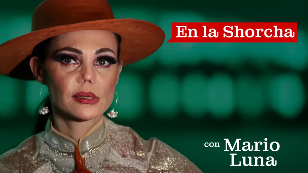Carmen Campuzano es tendencia por su forma de modelar