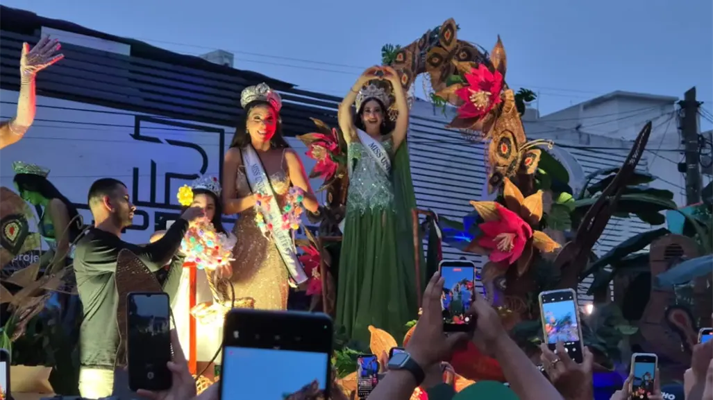 Miles reciben a la Miss Universe Fátima Bosch en Tabasco