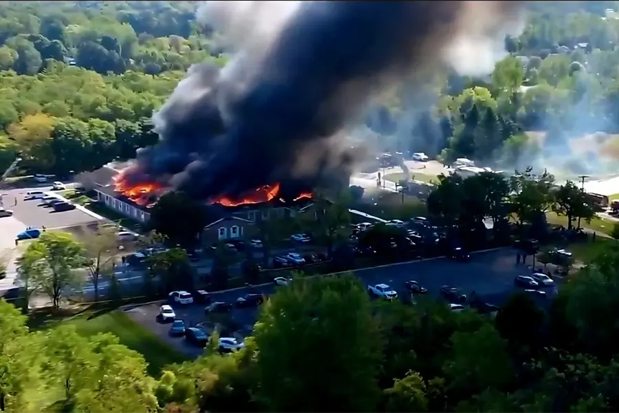 Tiroteo e incendio en iglesia mormona de Michigan deja al menos dos muertos y ocho heridos