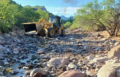 Tras intensas lluvias, arreglan caminos de San Ignacio y otros poblados de Mulegé