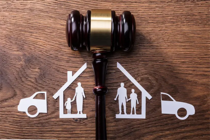 Muchos divorcios se deben a decisiones voluntarias o al abandono del hogar por uno de los cónyuges. Foto: Biblioteca Canva