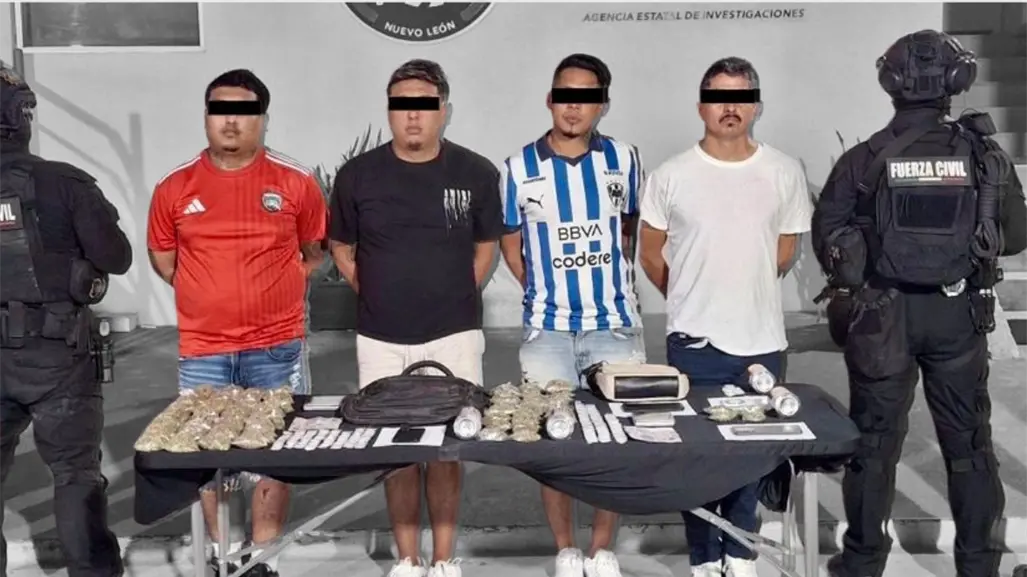 Arrestan a cuatro hombres con más de 200 dosis de narcóticos en Monterrey