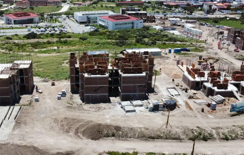  Sorteo de beneficiarios en caso de que la demanda supere la oferta de viviendas disponibles. Foto: Conavi
