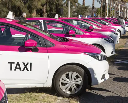 VIDEO | Extranjeros denuncian taxi en CDMX que quiso cobrar 780 pesos por un viaje de 48 pesos