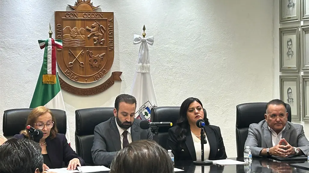 Mauricio Farah rinde protesta como alcalde sustituto de San Pedro