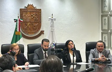 Mauricio Farah rinde protesta como alcalde sustituto de San Pedro