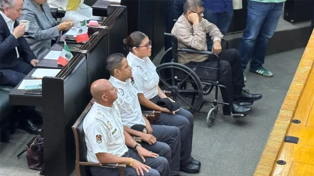 Entregan Medalla Fray Servando Teresa de Mier a ciudadanos distinguidos