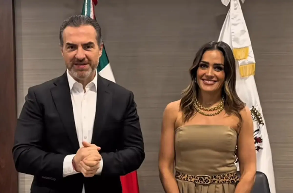 El alcalde de Monterrey, Adrián de la Garza, recibió a Alessandra Rojo, alcaldesa de Cuauhtémoc, CDMX, para compartir experiencias entre ambas ciudades. Foto: Facebook Adrián de la Garza