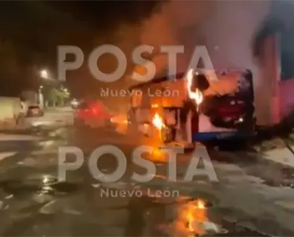 VIDEO | Camión de pasajeros queda reducido a cenizas tras incendio en Guadalupe