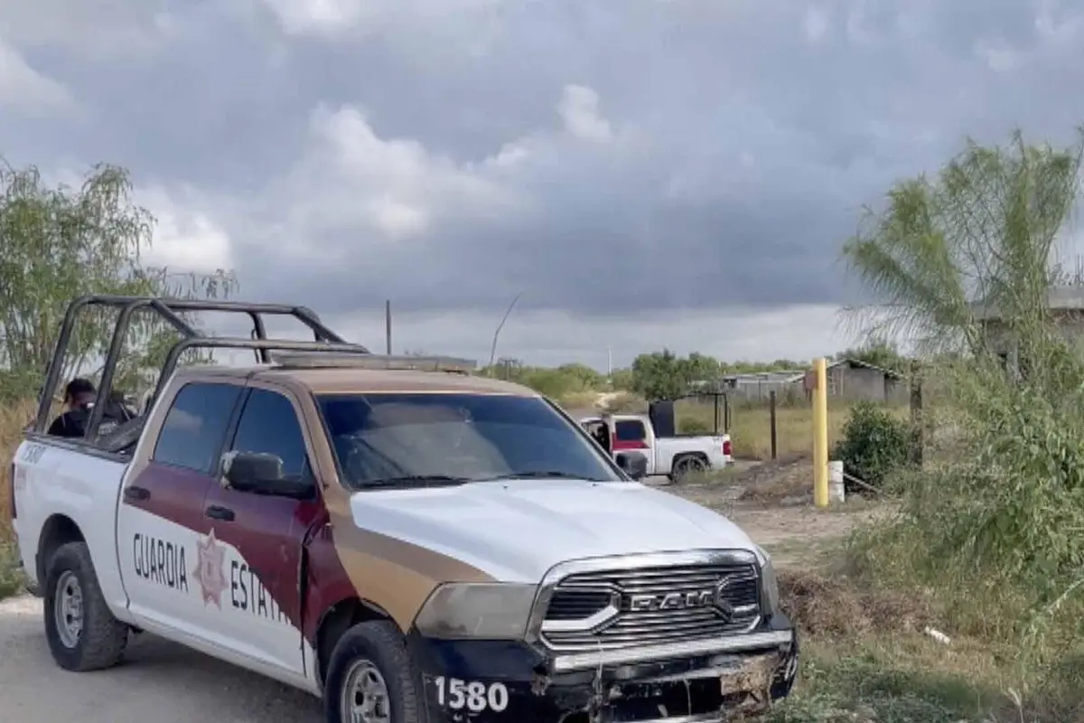 De acuerdo con fuentes oficiales, el predio donde se asientan las viviendas pertenece a particulares que desde hace tiempo iniciaron un proceso legal para recuperar la tierra. Foto: SSP