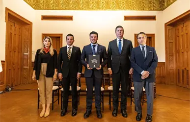 Samuel García encabeza conmemoración del tercer aniversario de la Nueva Constitución de Nuevo León