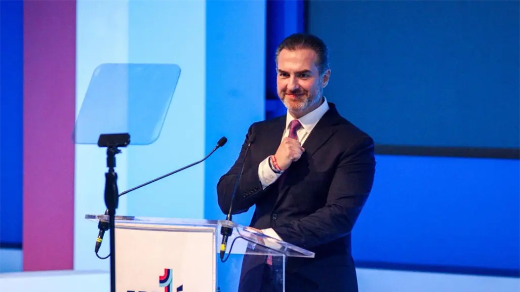 Adrián de la Garza presume en Monterrey seguridad y vialidades íntegras en el Primer Informe de Gobierno