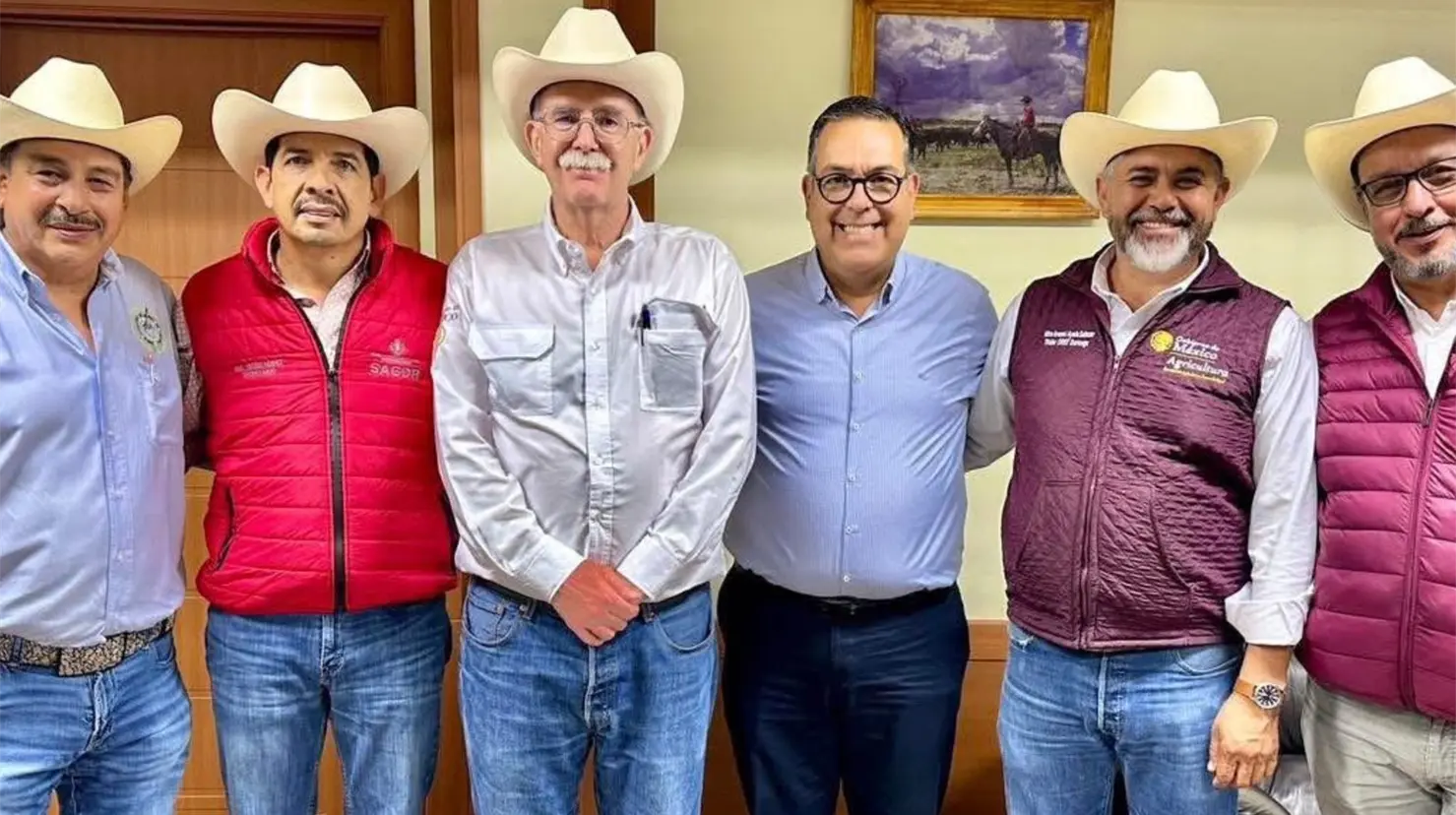 Esteban Villegas se reúne con Julio Berdegué, Durango y su frijol servirán a México. Foto: Especial.
