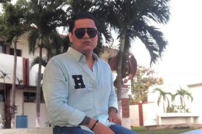 Ricardo Lara Torres, maestro removido del CETis 78 al CBTis 105 de Altamira | Foto: Axel Hassel