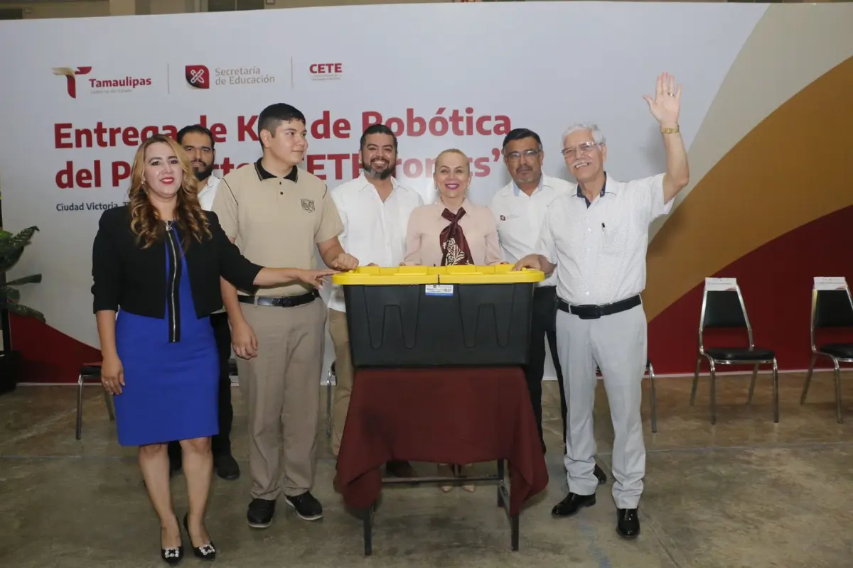 Los kits de robótica fueron entregados a 20 escuelas en todo el estado de Tamaulipas | Foto: SET