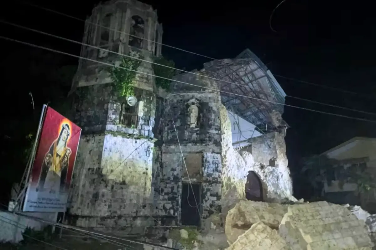 Iglesia dañada por el terremoto. Foto: X (@AlternativoDig)