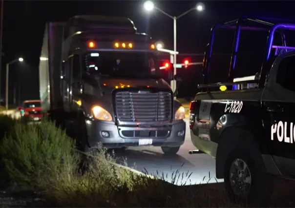 Fallece hombre atropellado por tráiler en Saltillo; responsable lo deja a su suerte