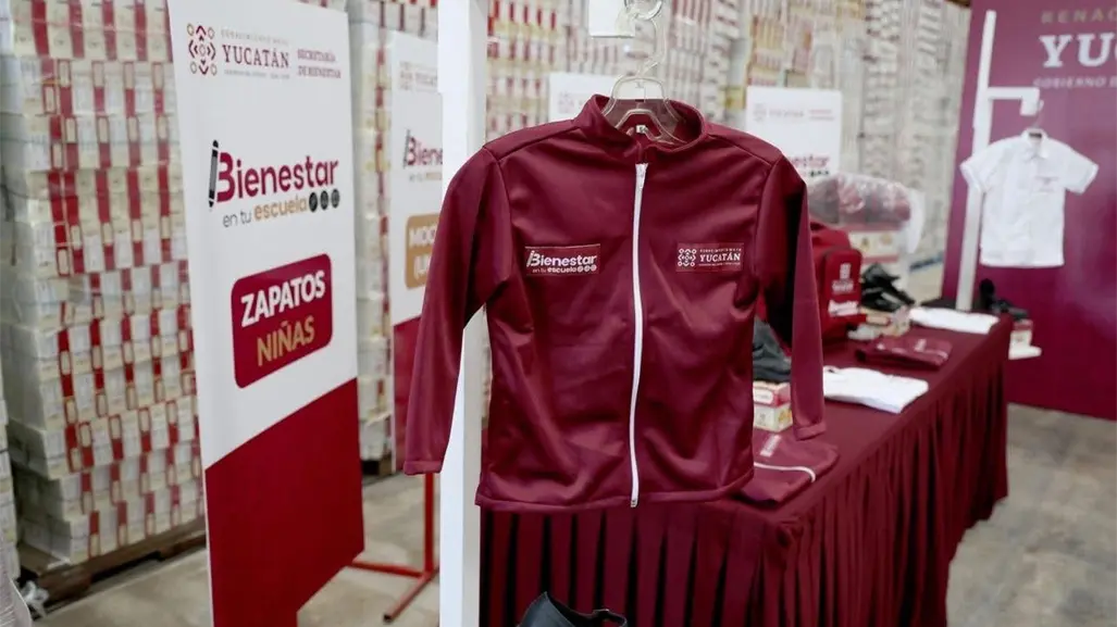 Chamarras serán entregadas a estudiantes de nivel básico en noviembre en Yucatán