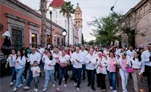 Mes rosa inicia con una caminata que reunió a 7 mil personas en Durango