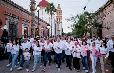 Mes rosa inicia con una caminata que reunió a 7 mil personas en Durango
