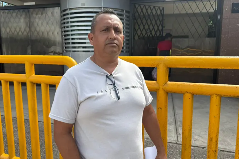 Noé Coronel Molar, padre del adolescente agredido en el CBTis N°103. Foto: Axel Hassel