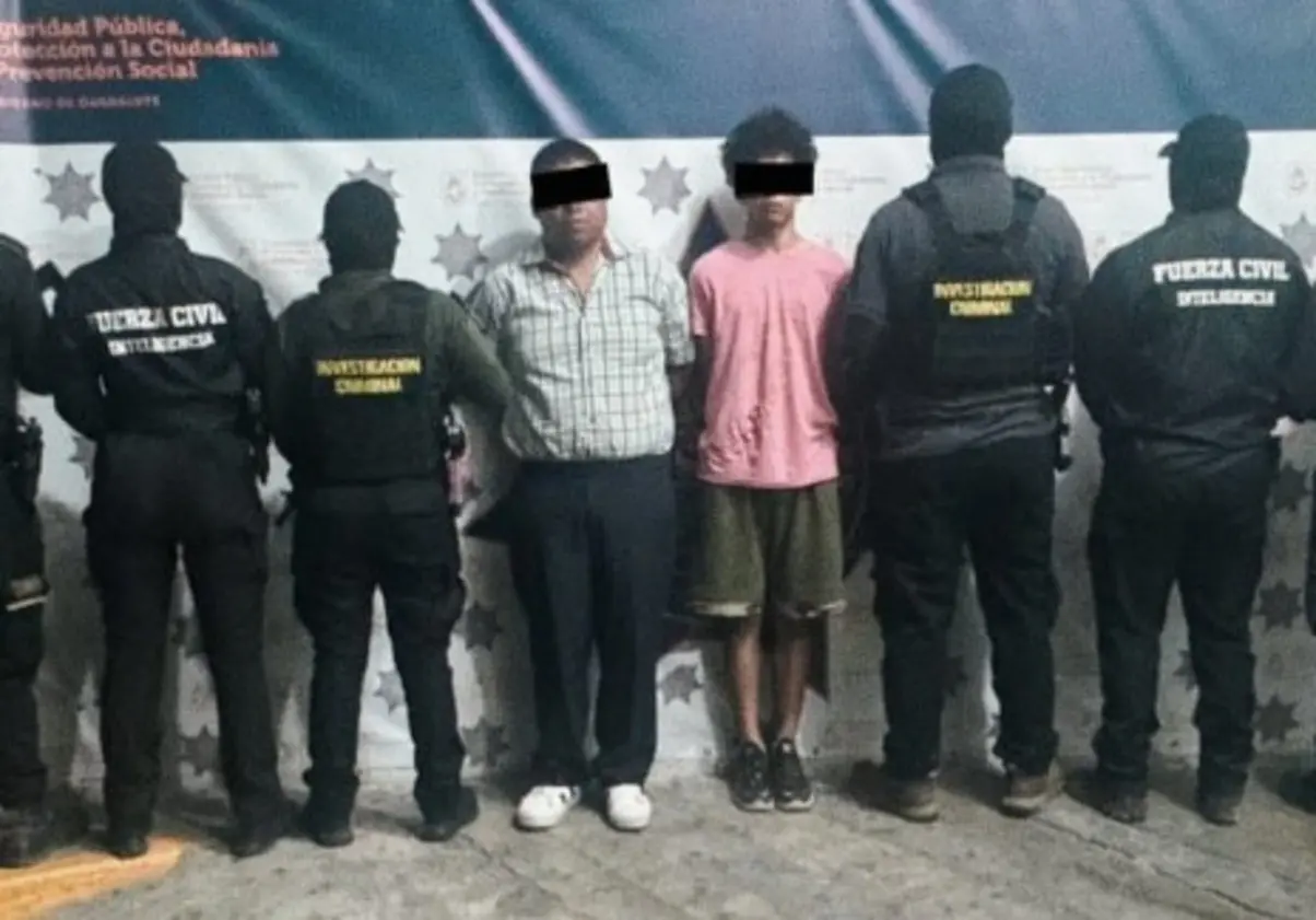 Dos presuntos involucrados fueron detenidos durante un operativo, en el que además se aseguró droga y equipo de vigilancia que apuntan a sus posibles actividades delictivas. Foto: Policía de Guadalupe.