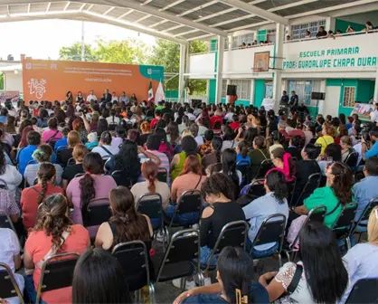 Equipos de cómputo e internet satelital llegan a 59 escuelas de Monterrey