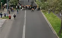 Bloqueo en Periférico Sur: estudiantes de la ENAH protestan por ataque a flotilla humanitaria rumbo a Gaza