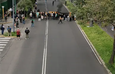 Bloqueo en Periférico Sur: estudiantes de la ENAH protestan por ataque a flotilla humanitaria rumbo a Gaza