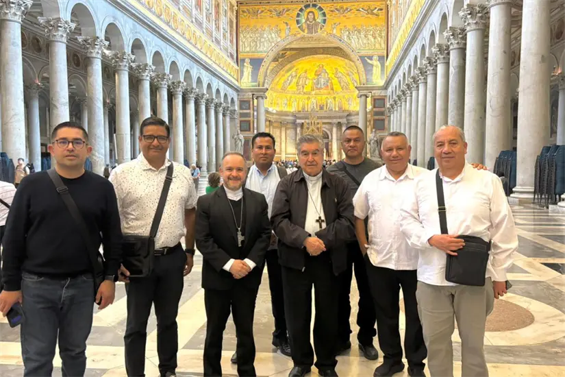 Monseñor Eugenio Lira visitó a Su Santidad el Papa León XIV | Foto: Monseñor Eugenio Lira Rugarcía