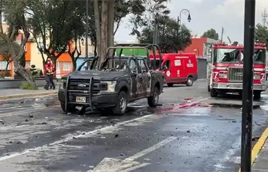 Marcha del 2 de octubre en Toluca termina con patrulla incendiada y jóvenes detenidos