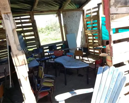 Maestra de El Pescadero pide apoyo para rescatar escuela en condiciones precarias