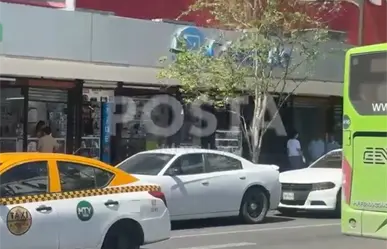 VIDEO | Autoridades realizan cateo en la Plaza de la Tecnología por venta de celulares robados
