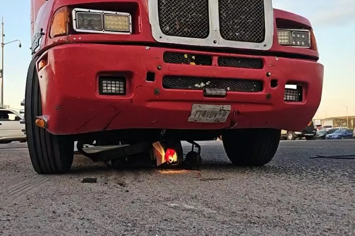Esta tarde atropellaron a una persona en la colonia 8 de Octubre, en La Paz. Foto: Noticias CD Constitución.