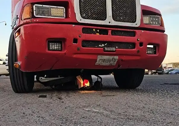 Pierde la vida motocilista arrollado por un tráiler en La Paz