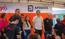 César Garza Arredondo invita a brigada “Contigo” en el sector Tréboles