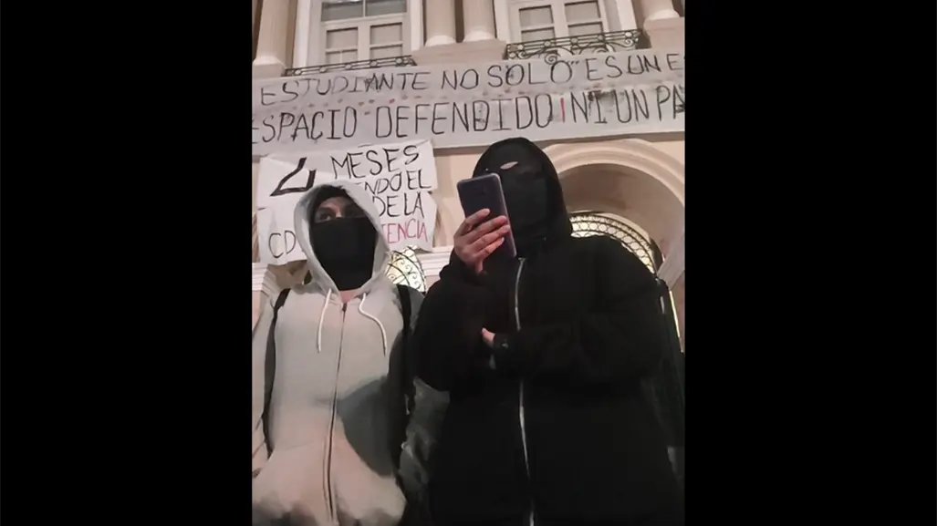 Marcha del 2 de octubre en Toluca: estudiantes denuncian abuso policial y ayuntamiento defiende su actuación