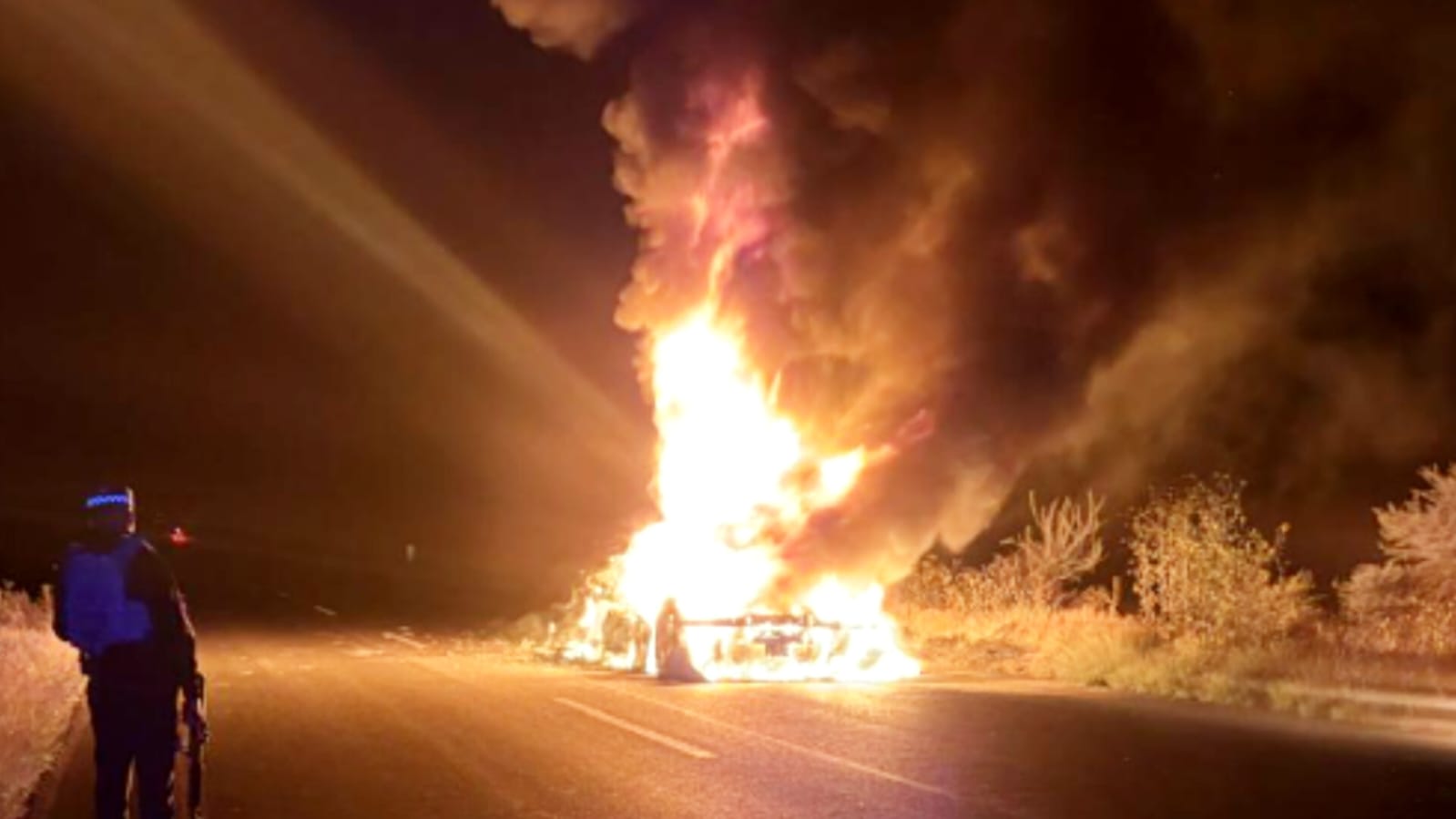 Comienzan a liberarse los tramos carreteros afectados por los enfrentamiento en la Durango a Zacatecas
