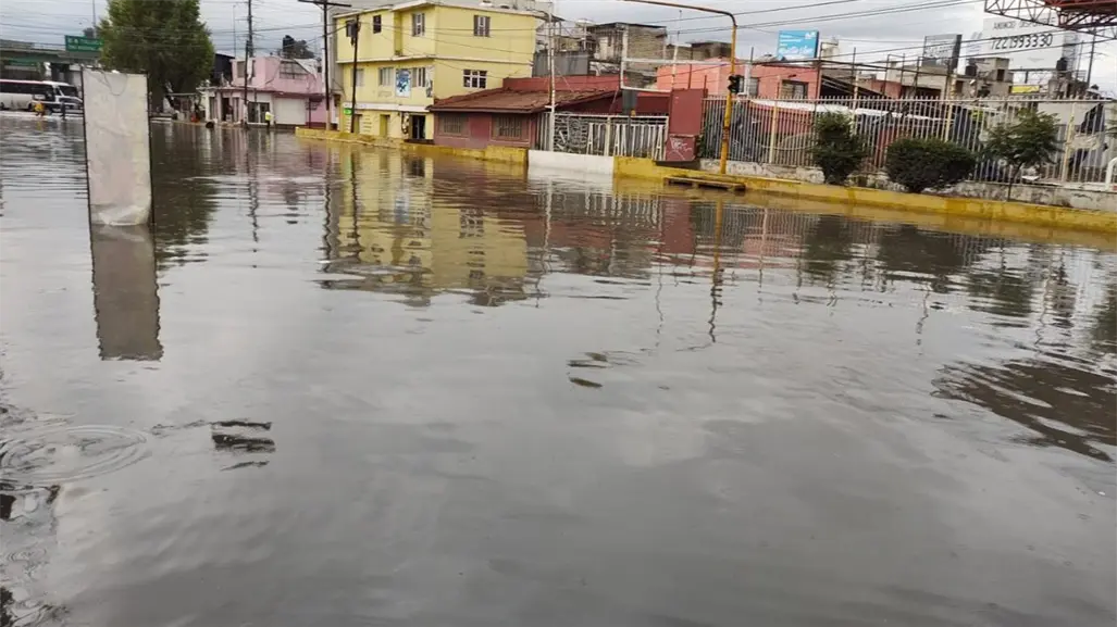 Damnificados en Lerma reclaman acceso a programa de 8 mil pesos para reparar daños por inundaciones