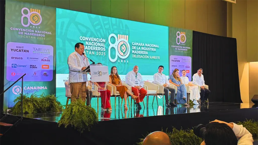 Gobernador de Yucatán impulsa cuidado ambiental y capacitación en el sector maderero