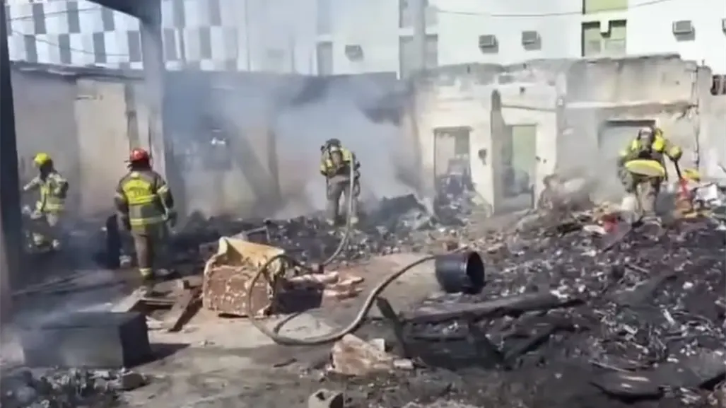 Se incendia vivienda abandonada en colonia Industrial de Monterrey