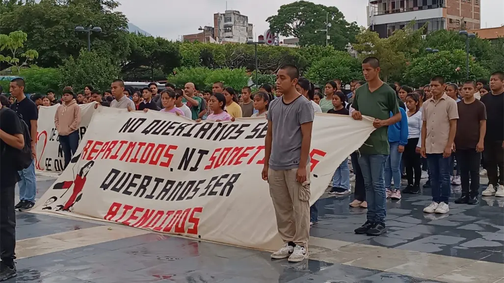 Normalistas de Chiapas demandan diálogo y reclaman represión durante protestas | VIDEO