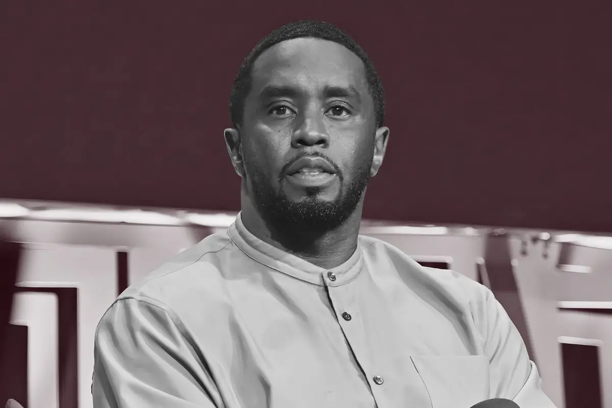 Sean “Diddy” Combs enfrentaba un juicio por delitos de trata de personas, abuso sexual y conductas criminales. FOTO: CANVA/X: @Phil_Lewis_