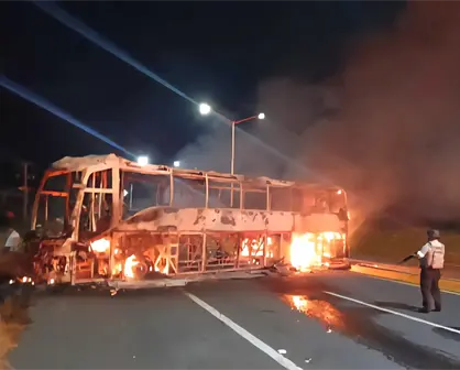 Carretera Durango - Zacatecas registra narcobloqueos este viernes 3 de octubre