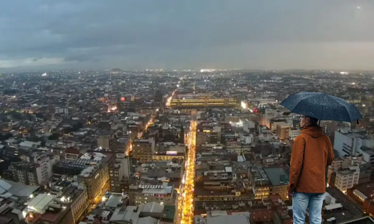 CDMX con cielo nublado, persona con un paraguas.  Foto: X (@webcamsdemexico) | Canva