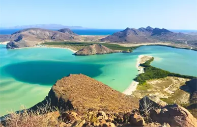 ¿Dónde está el mirador de Balandra y por qué todos quieren subir hasta ahí?