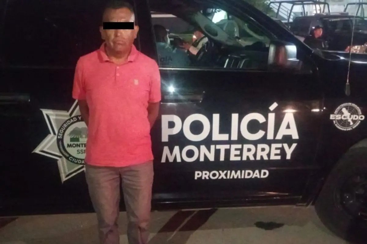Un hombre fue detenido por elementos de la Policía de Monterrey. Foto: Policía de Monterrey