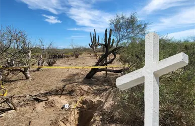 Hallan 2 fosas clandestinas en tramo carretero de Comondú, Baja California Sur