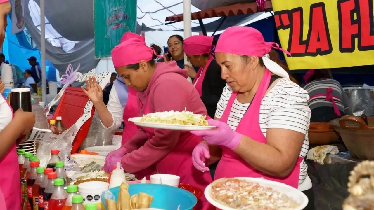 ¿Quieres un plan para el fin de semana? No te pierdas la Feria de la Enchilada 2025. Foto: DIF Toluca